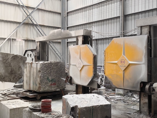 الشفرة السلكية الماسية داخل الحد الأقصى لمعالجة الحجم 2000 * 3000 * 1500mm ووزن إجمالي 5500kg