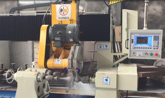 آلة القطع بالستير CNC اثنين من أجهزة الكمبيوتر مع هيكل بسيط وعملي