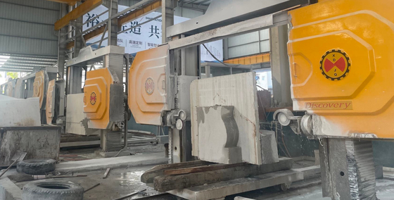 5 محورات CNC الماسة سلك المنشار مع 360 درجة طاولة عمل تدور لأشكال 3D