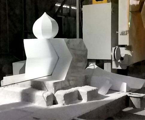 5 محورات CNC الماسة سلك المنشار مع 360 درجة طاولة عمل تدور لأشكال 3D