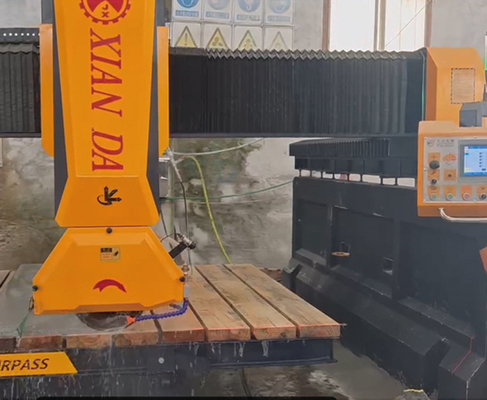 آلة قطع الجسر الذكية النوع المنقسم الجهد العالي 220V 380V