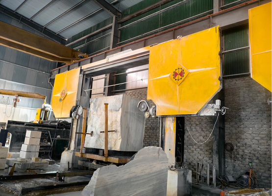 آلة قطع الحجارة للأسلاك الماسية CNC لتحديد الملف