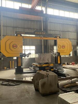 اكتشاف آلة المنشار السلكي الماسي CNC ذات 5 محاور بدقة 5