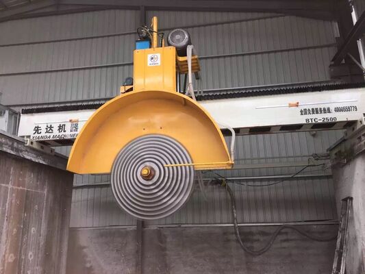 توفير الطاقة حجر كبير آلة 45KW محرك جسر متعددة الشفرات رأت حجر قطع آلة للكتلة الرخامية الجرانيت