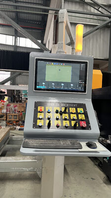 قاطع حجارة جسري بخمسة محاور بنظام إيطالي DDX بشفرة منشار مقاس 900 مم مع باب منزلق واقٍ اختياري