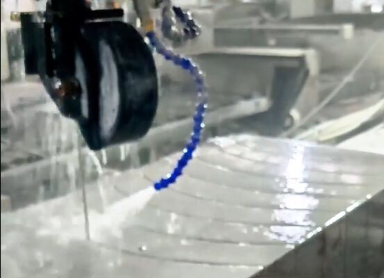 آلة رأس سلك CNC الرأسي مع تحكم PLC لقطع الحجر ، استهلاك 4m3 / ساعة من المياه وطول السلك 20-50m