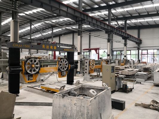 5 محور CNC الماسة سلك المنشار مع 11kw المحرك الرئيسي ل 2600 * 3000 * 1500 معالجة الحجر