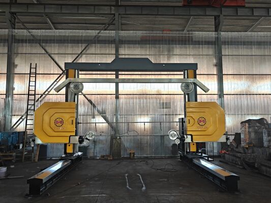آلة قطع كتلة الشريط الماسية الحركة CNC مع 3500 × 3500 × 2200mm الحجم الحد الأقصى للمعالجة والتحكم PLC / CNC