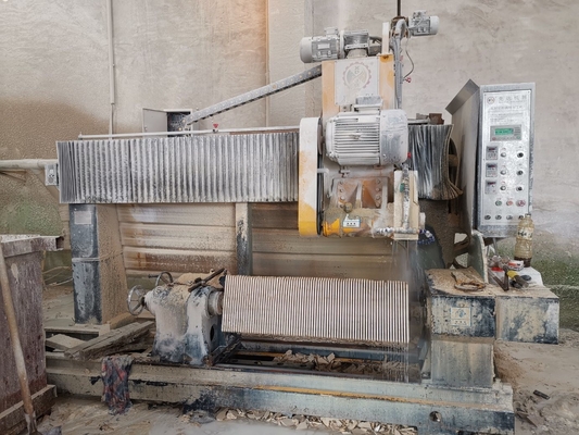 آلة قطع العمود الصلب 380V CNC 200x3500mm