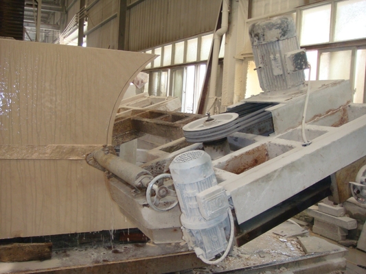 منشار شريط لوح القوس الدائري آلة قطع الحجر 1300mm